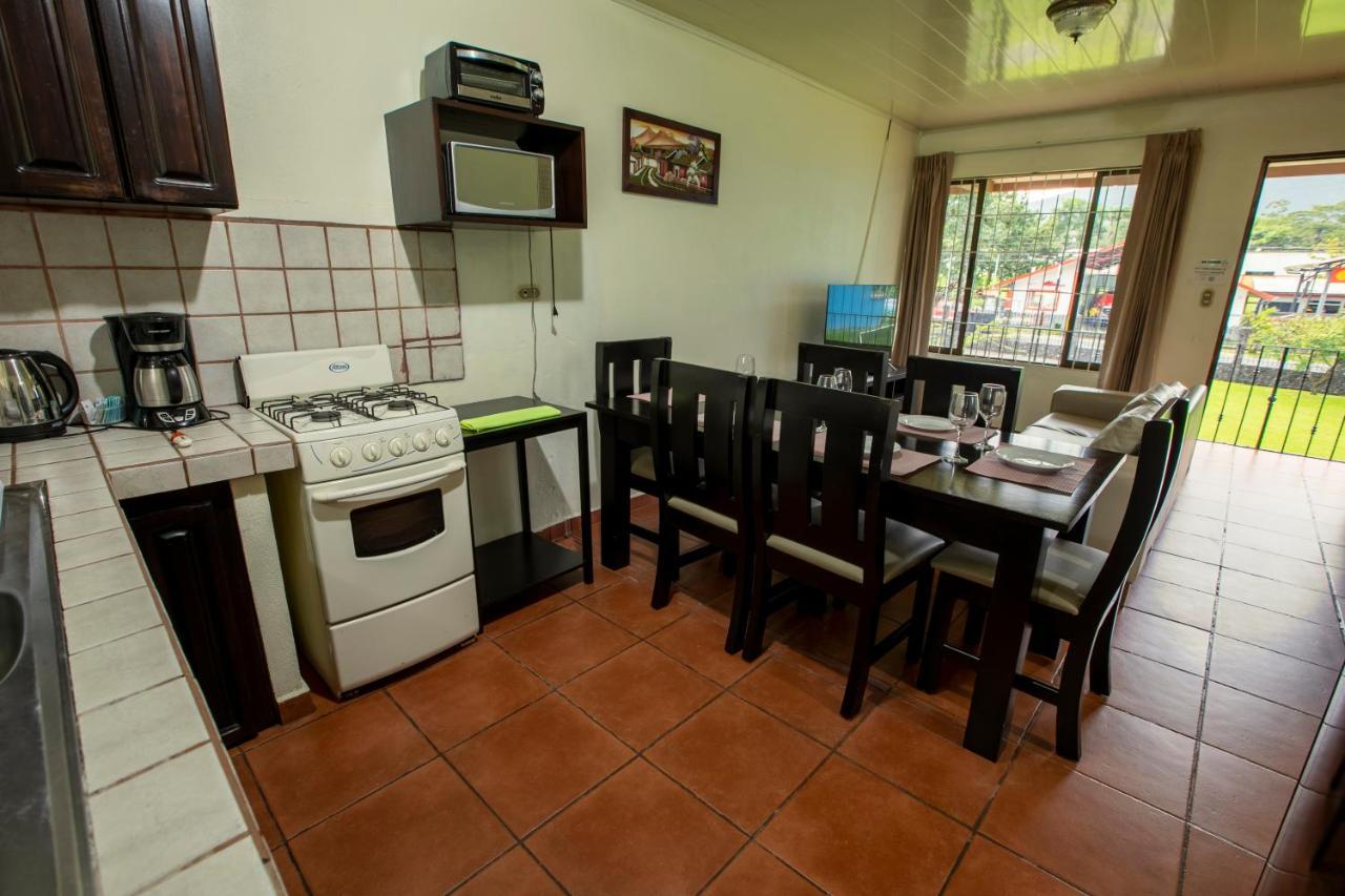 Condo'S Vista Al Volcan La Fortuna Екстер'єр фото